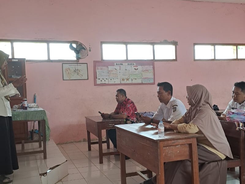 PEMAPARAN HASIL MATERI WORKSHOP GURU