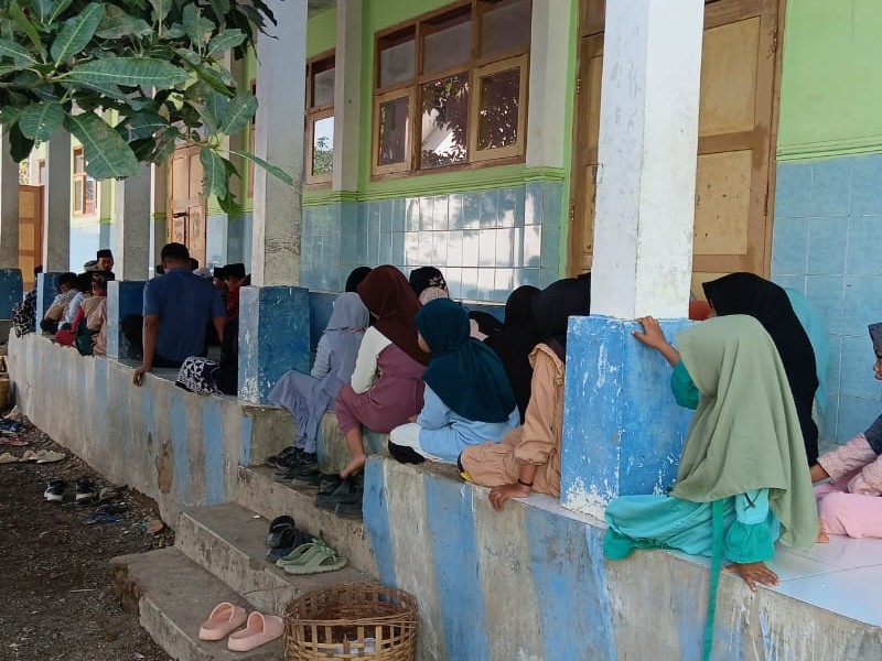 KEGIATAN PEMBIASAAN JUMAT BERKAH